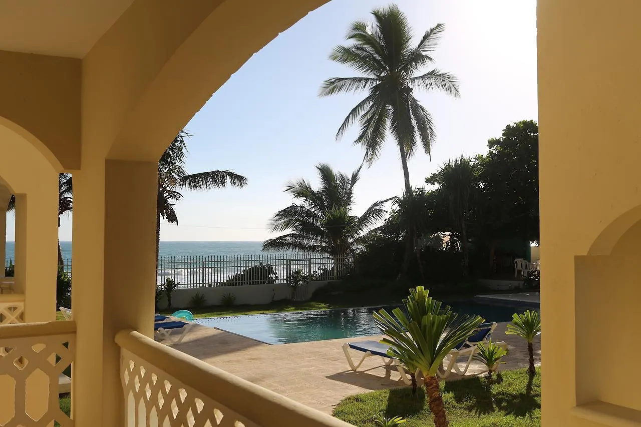 *** アパートホテル Barefoot Beach Pad キャバレテ ドミニカ共和国